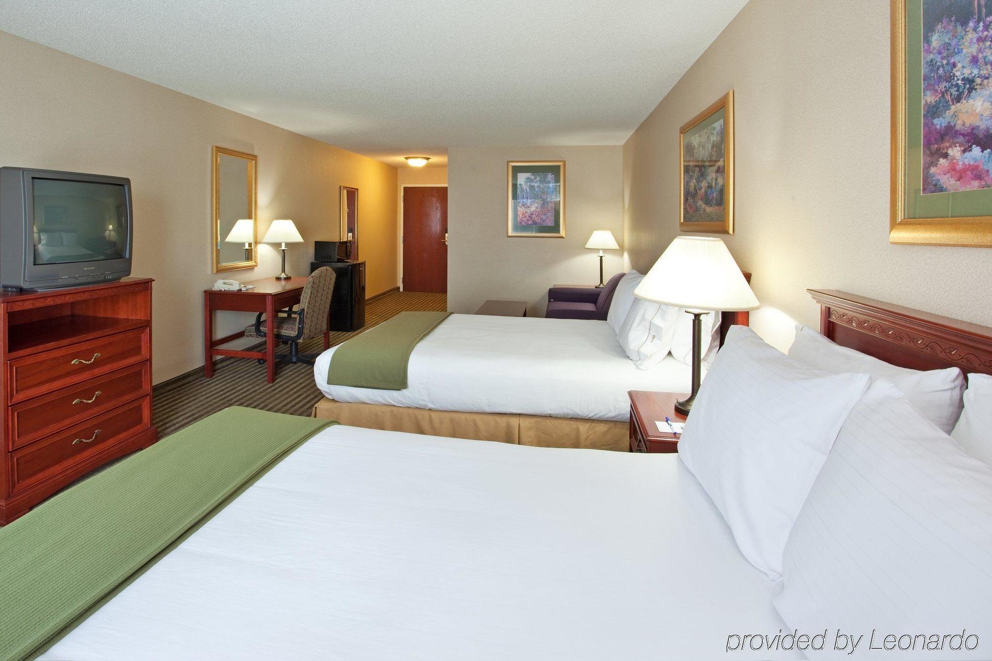 Holiday Inn Express Hotel & Suites Circleville By Ihg Exteriör bild